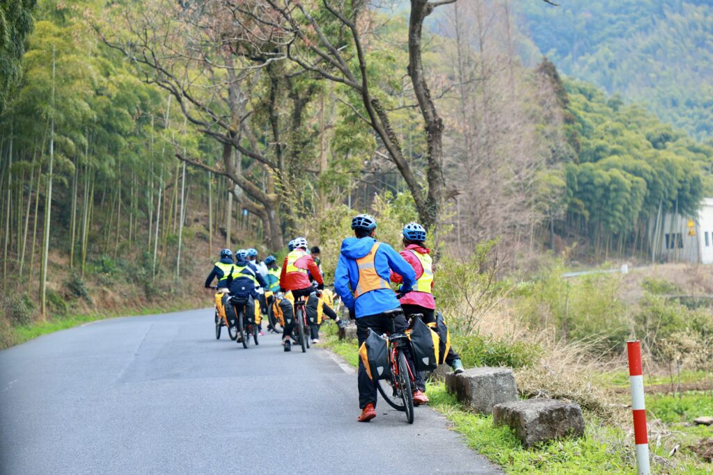 Students cycling
