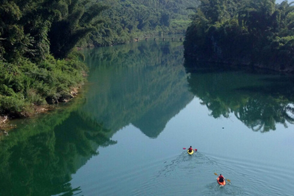 Adventurous Journey in Qiandaohu