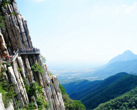 Why Educational School Trips are Beneficial for Teenagers